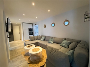 t5 à la location -   69500  BRON, surface 114 m2 location t5 - UBI479292971